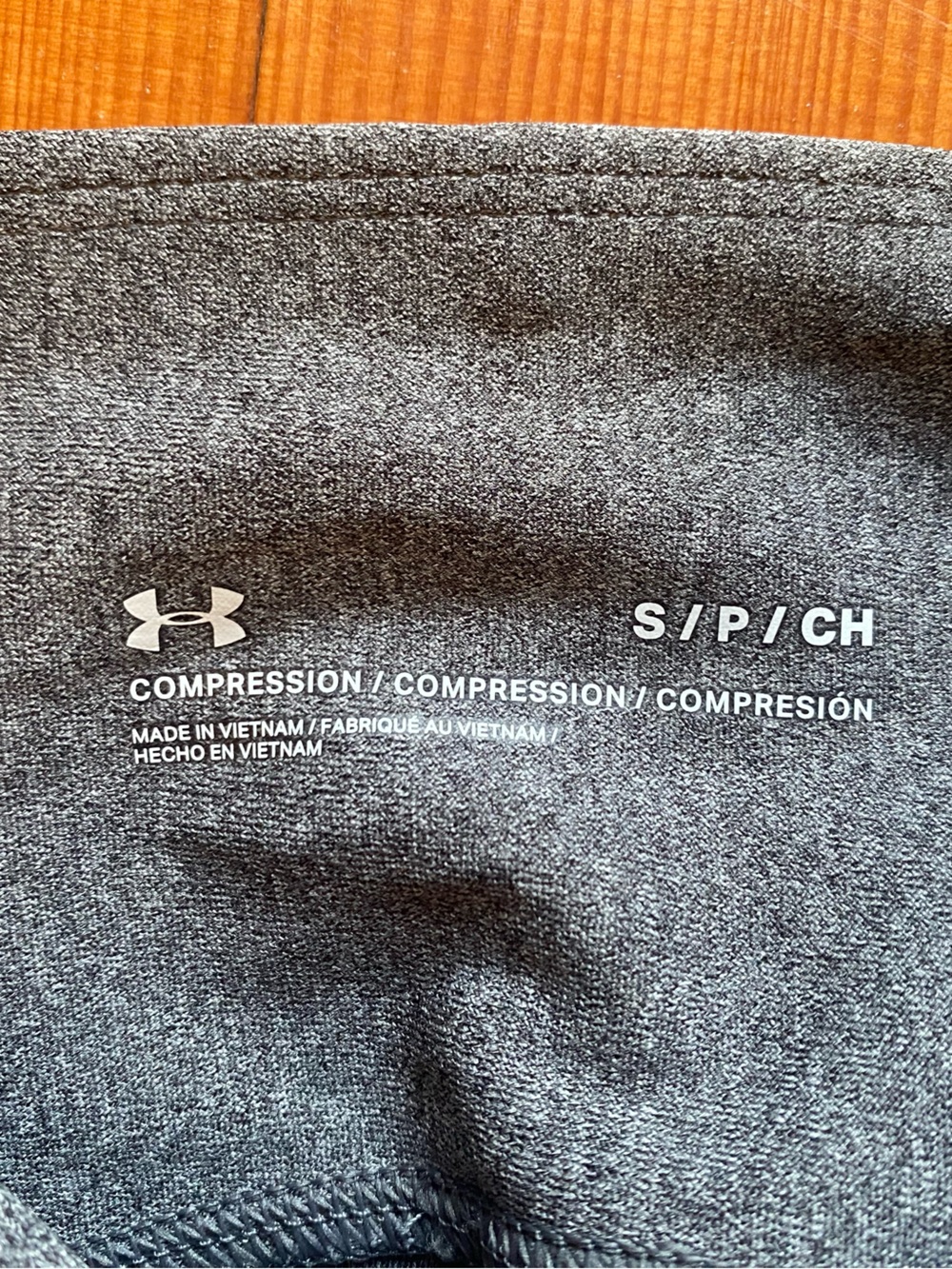 Under Armour Women's HeatGear Armour High-Waisted Pocketed Capris - Picture 7 of 8